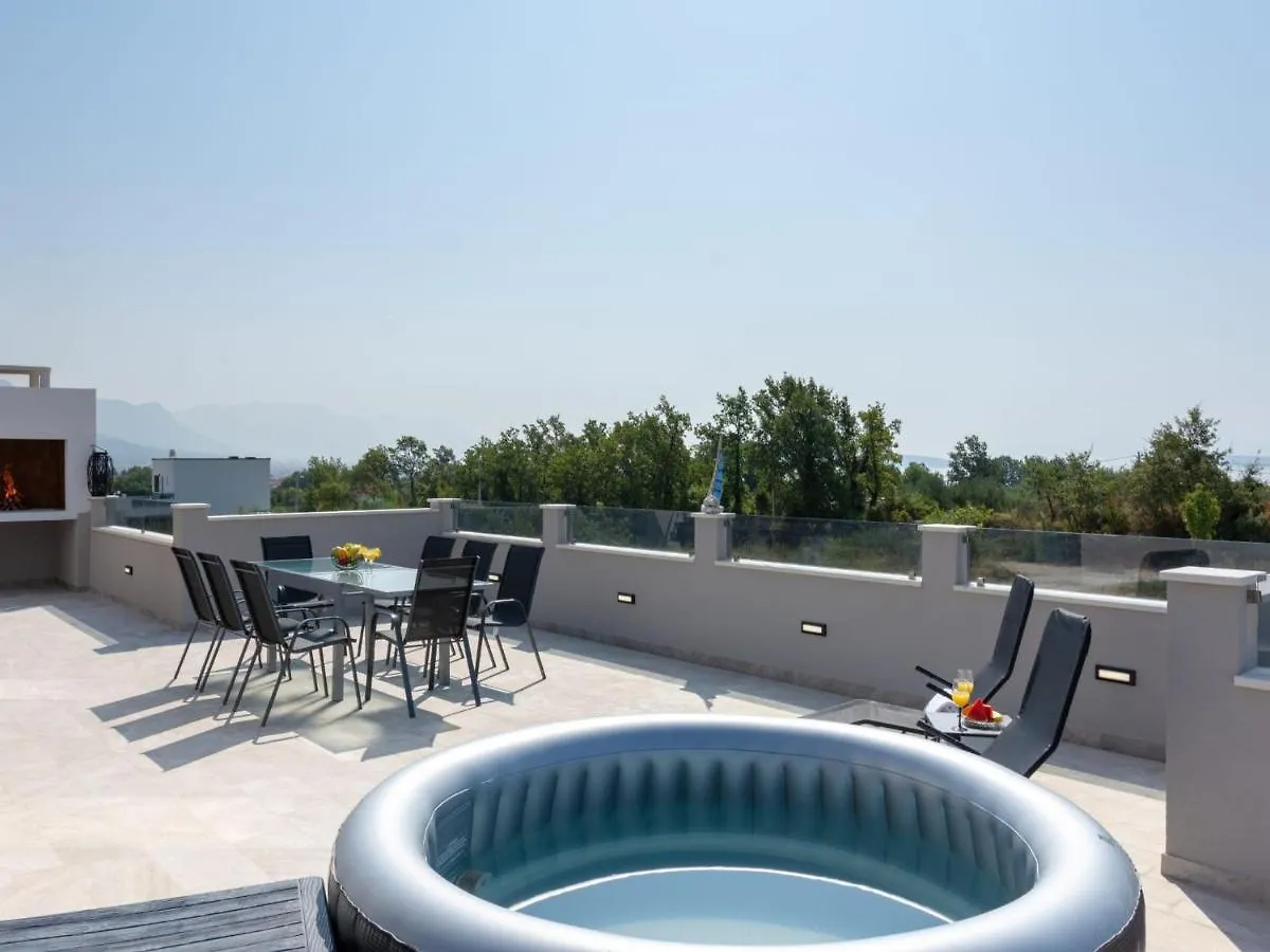Villa Infinity Kastel Novi