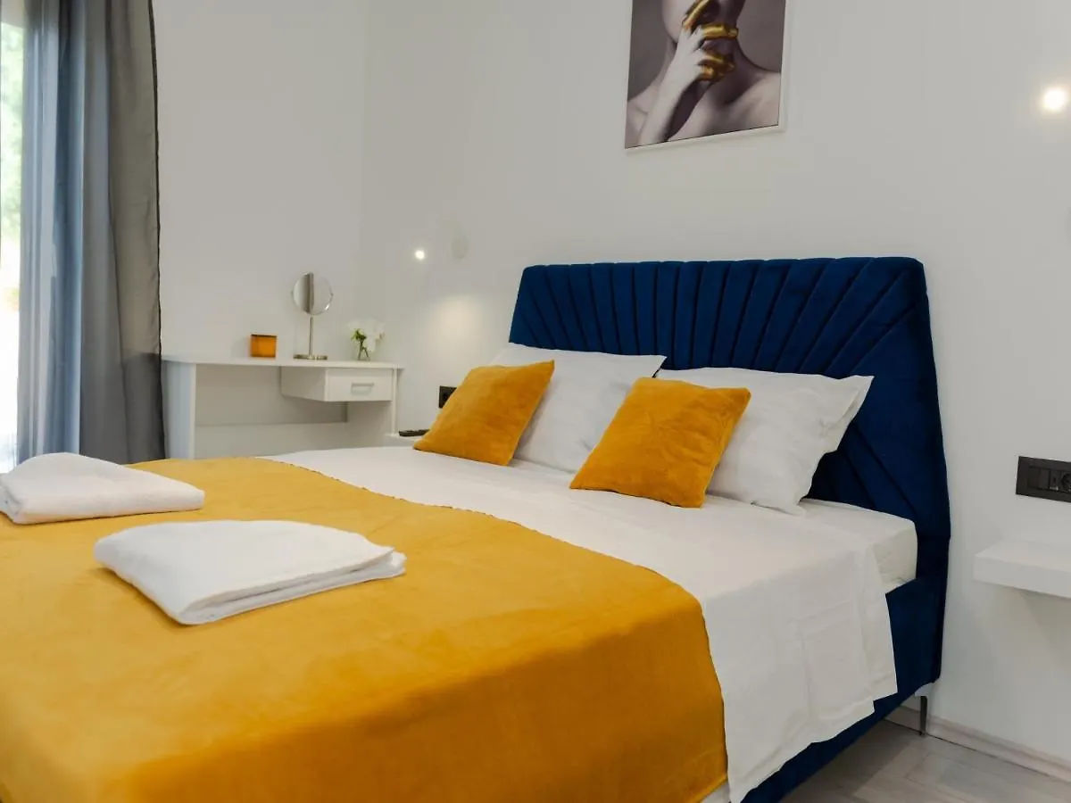 Villa Infinity Kastel Novi
